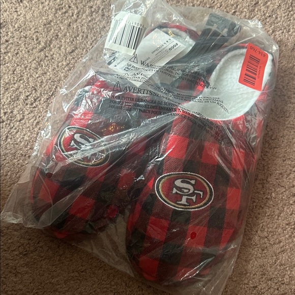 NFL San Francisco 49ers Niners Sherpa Lined Buffalo Check Memory Foam Slippers - Picture 4 of 4